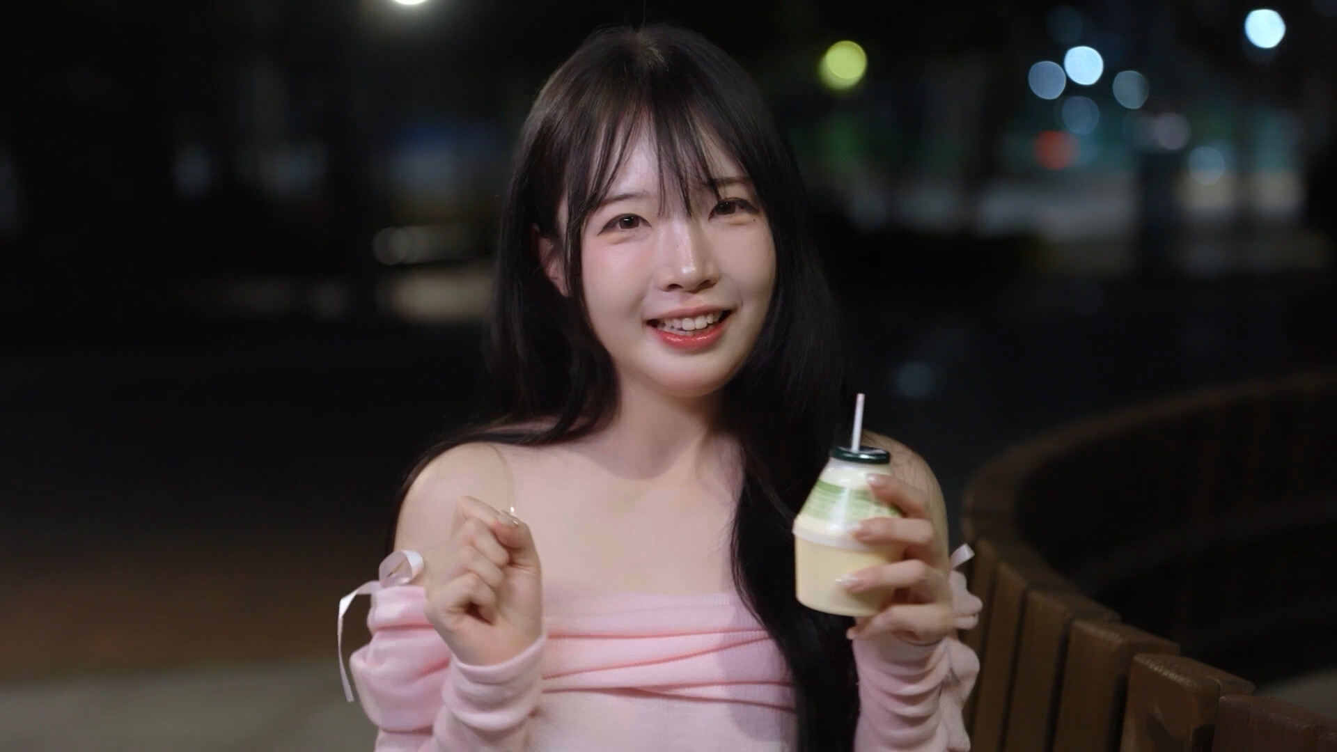 嘘, 美女拍摄中